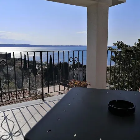 Dkg Apartment